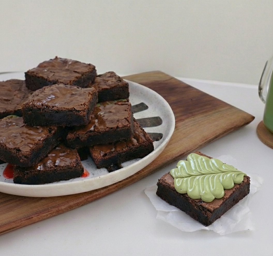 Pistachio Kunafa Brownie